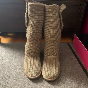Bearpaw boots